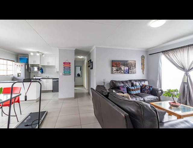 2 BEDROOM APARTMENT FOR SALE IN EDEN GLEN